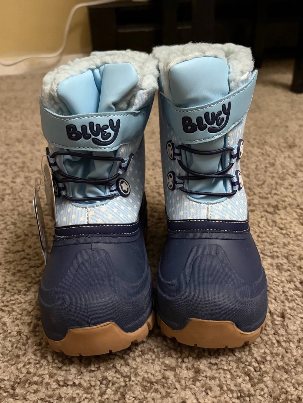 Bluey snowboots size 12 NWT